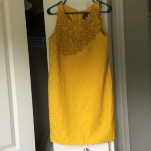 Taylor yellow flower sleeve less vintage dress.